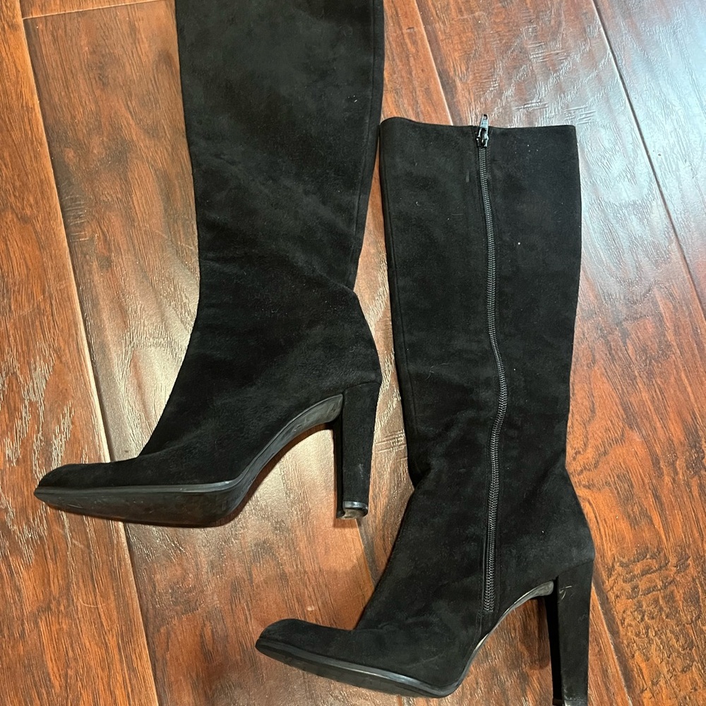 Stuart Weitzman Black Suede leather Knee High Heeled Boots Zip-Up